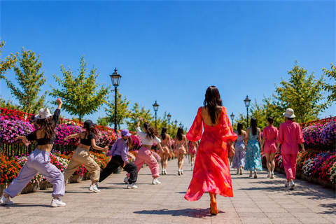Street Dance and Fashion Show.png